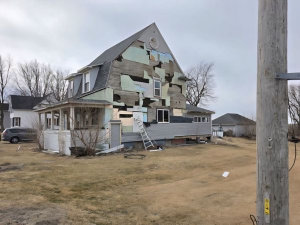 504 S Peoria Street, Bradford, IL 61421