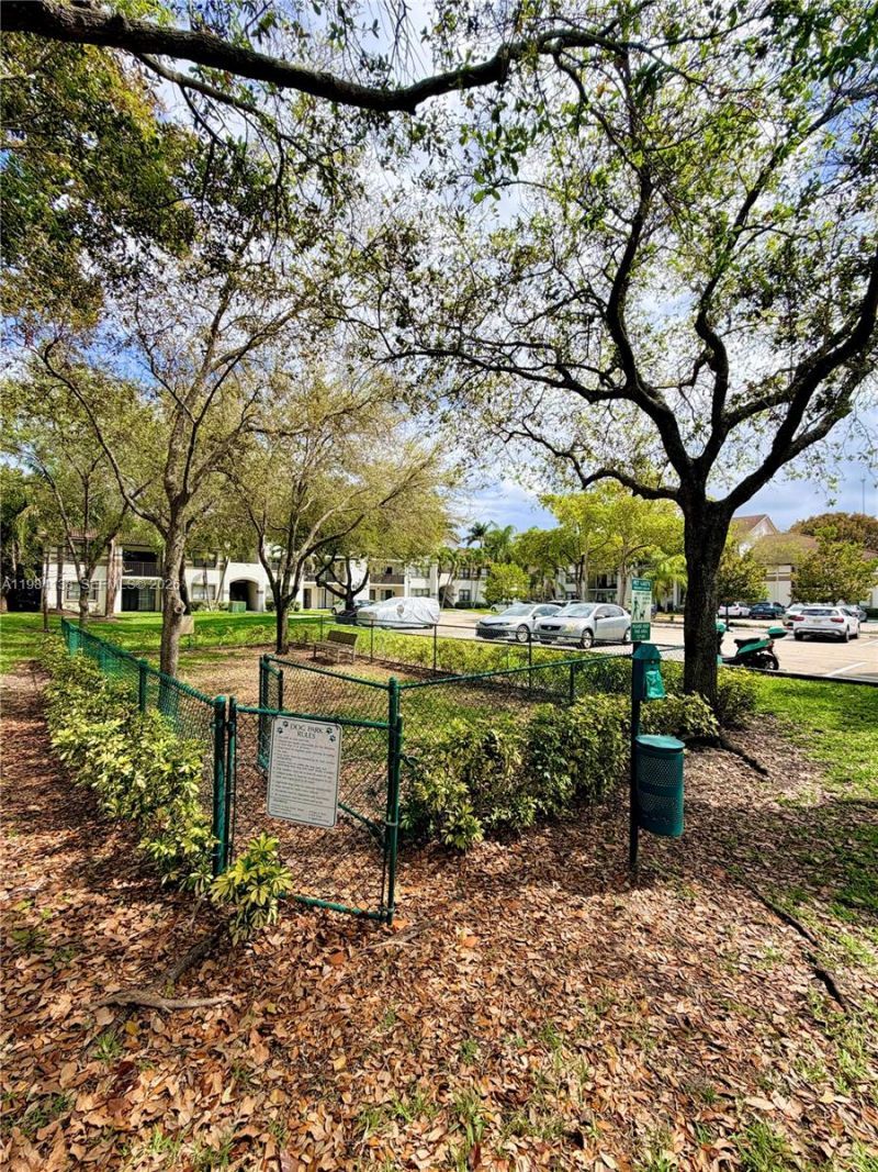 650 S Park Rd, Unit 25-5, Hollywood, FL 33021 Photo