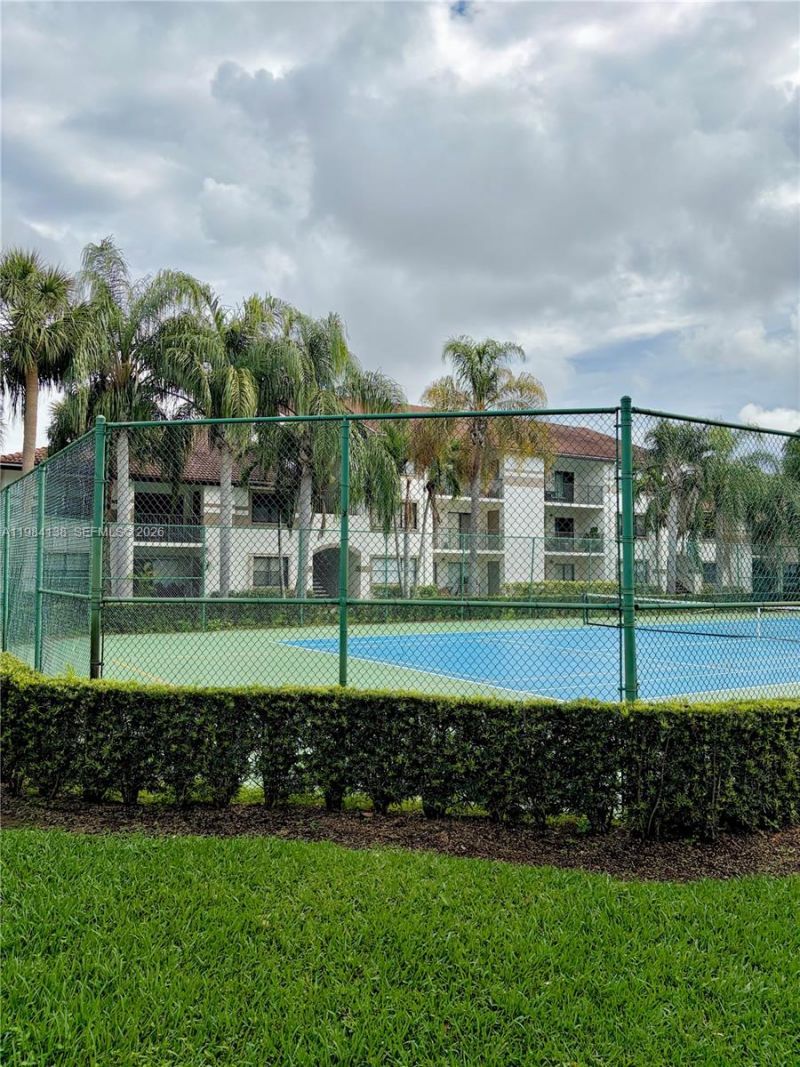 650 S Park Rd, Unit 25-5, Hollywood, FL 33021 Photo