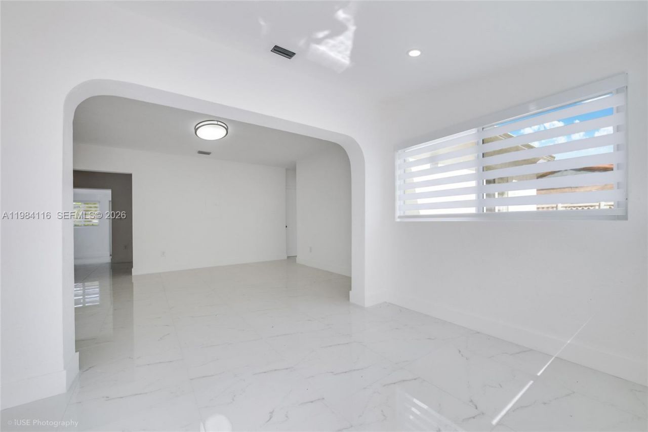 6337 SW 11th St, West Miami, FL 33144 Photo