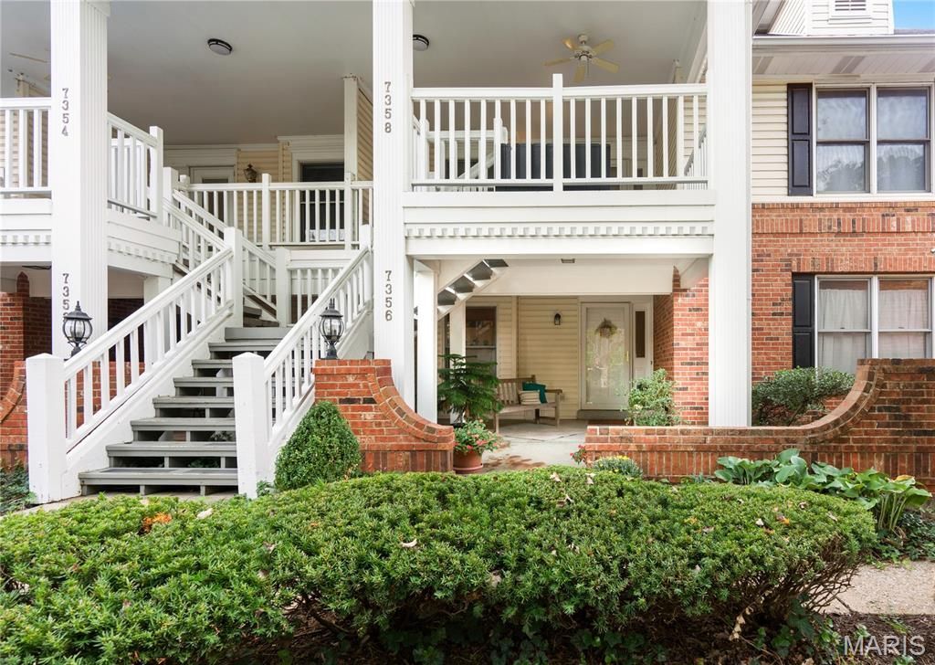 7356 Whitehall Colonial Lane, Saint Louis, MO 63119 Main Photo