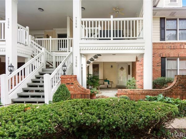 7356 Whitehall Colonial Lane, St Louis, MO 63119