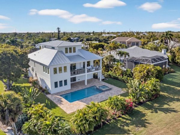 1272 Par View Dr, Sanibel, FL 33957