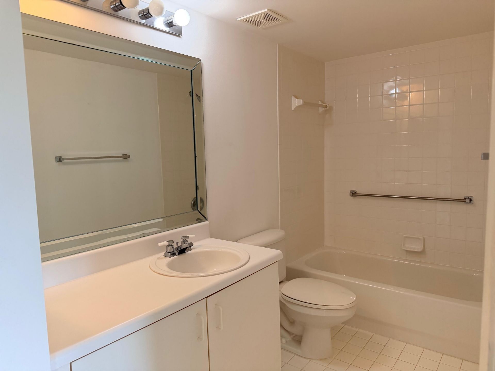 9560 Weldon Circle, Unit J312, Tamarac, FL 33321 Photo