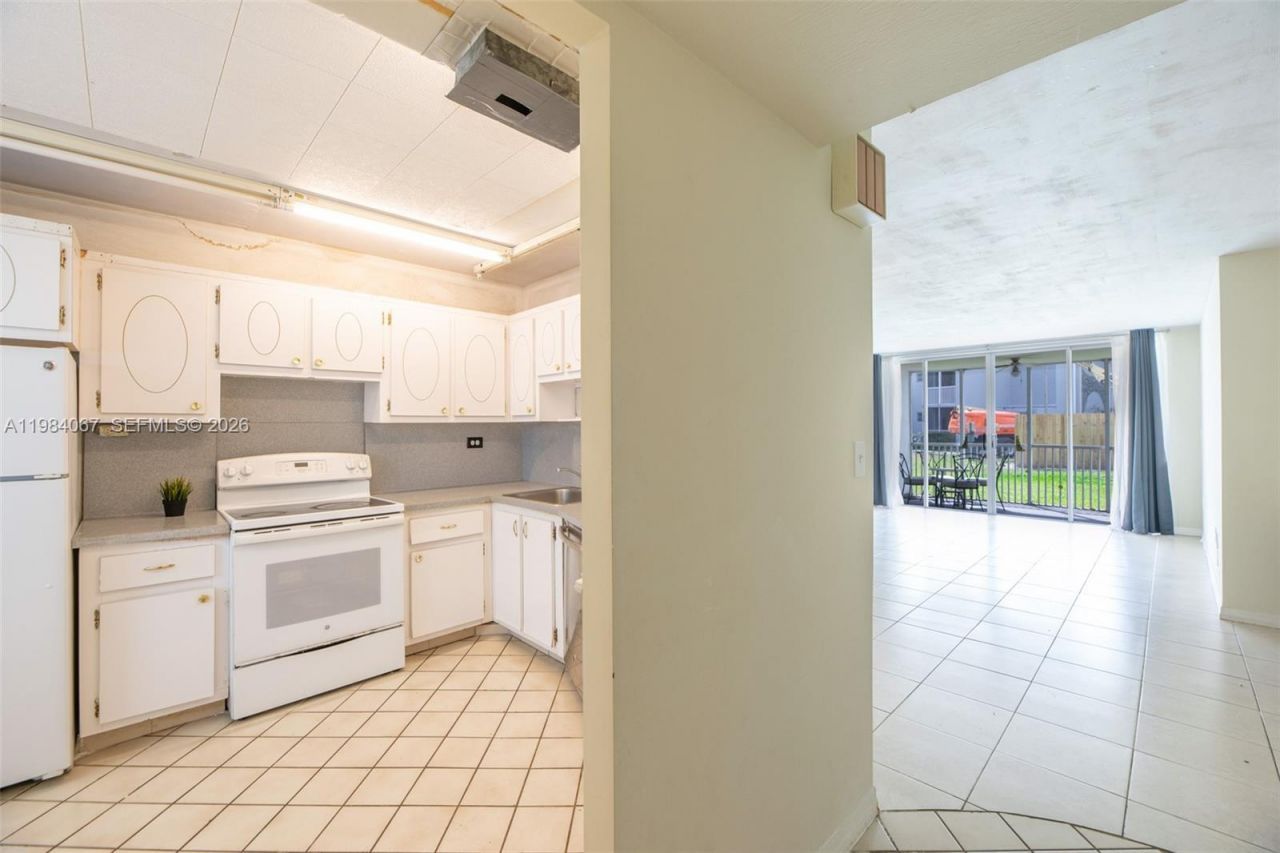 1680 NE 191st St , Unit 107-2, Miami, FL 33179 Photo