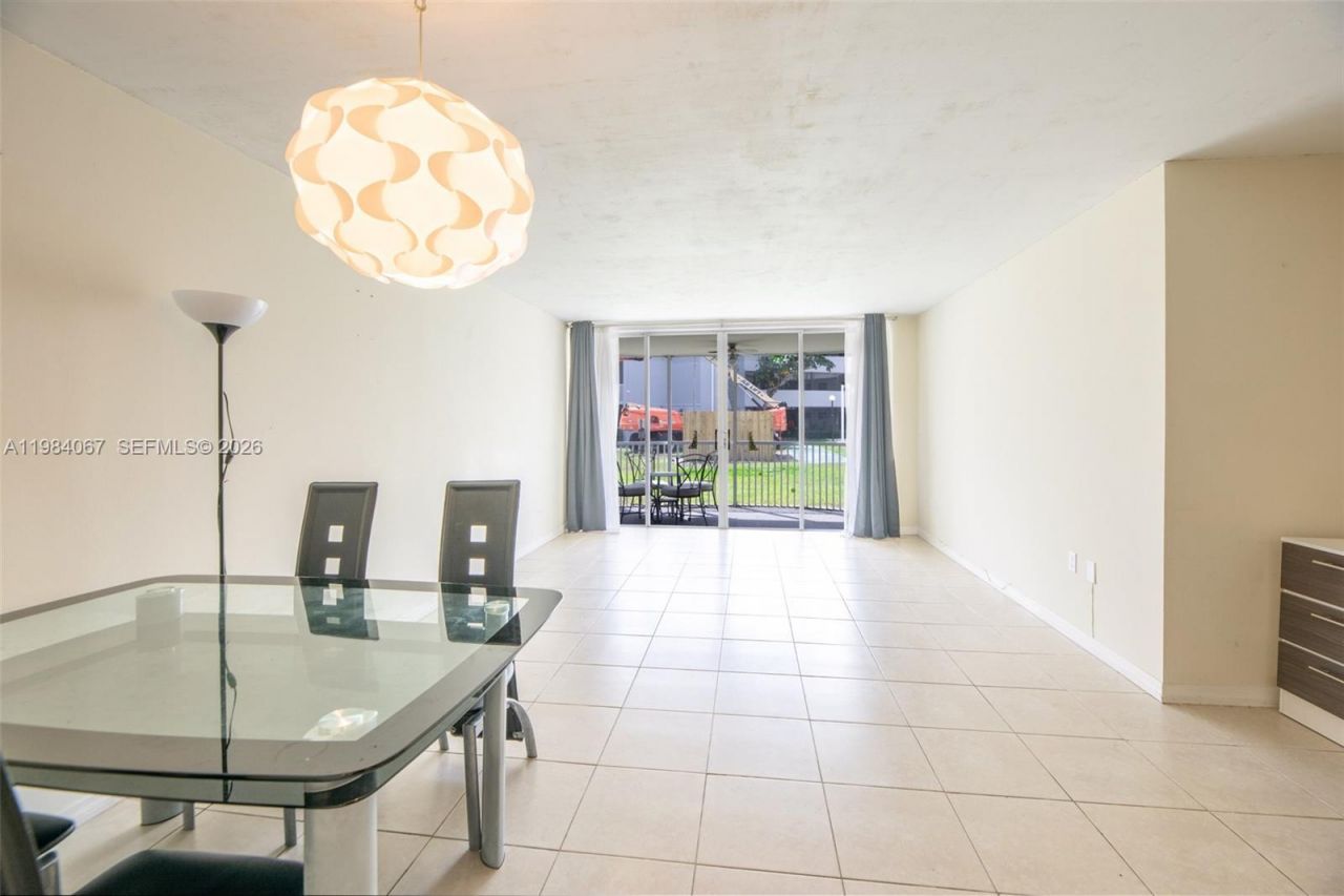 1680 NE 191st St , Unit 107-2, Miami, FL 33179 Photo