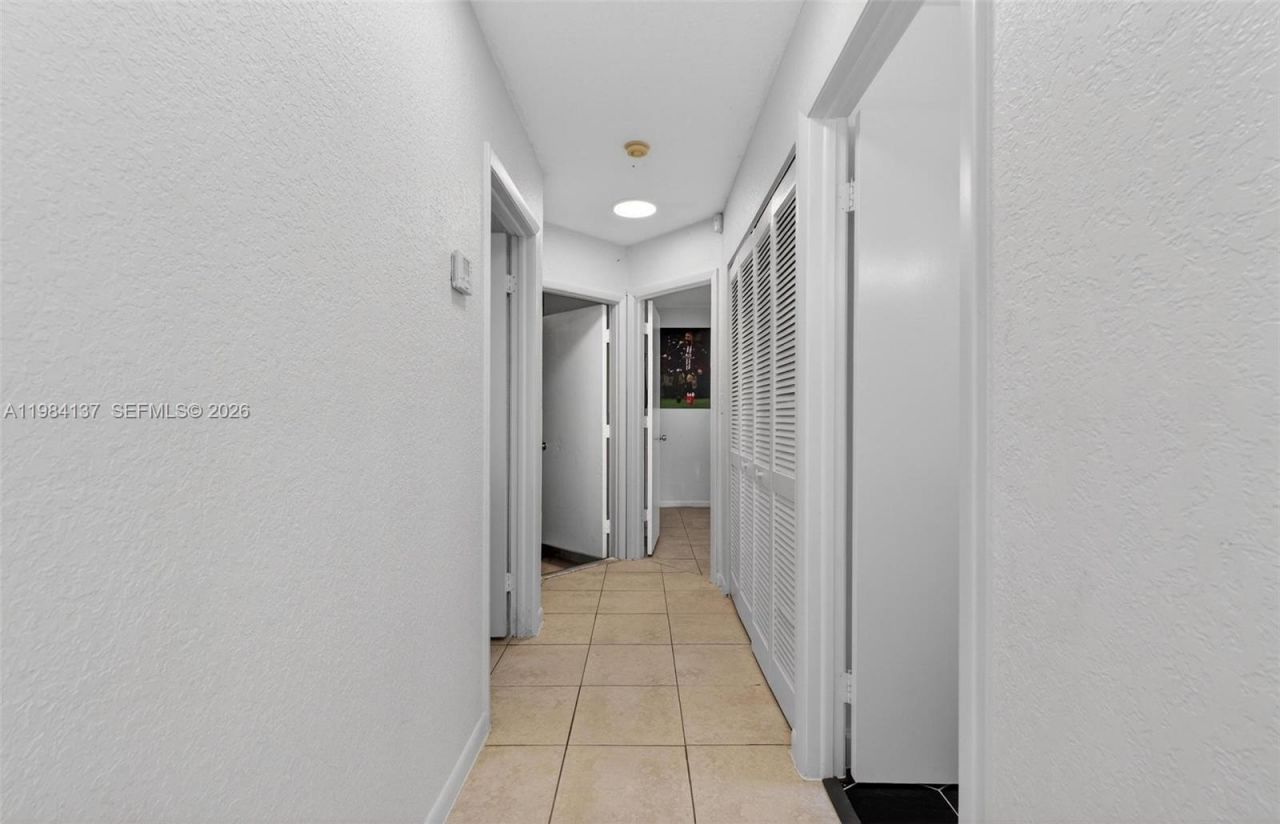 9756 SW 222nd St, Cutler Bay, FL 33190 Photo