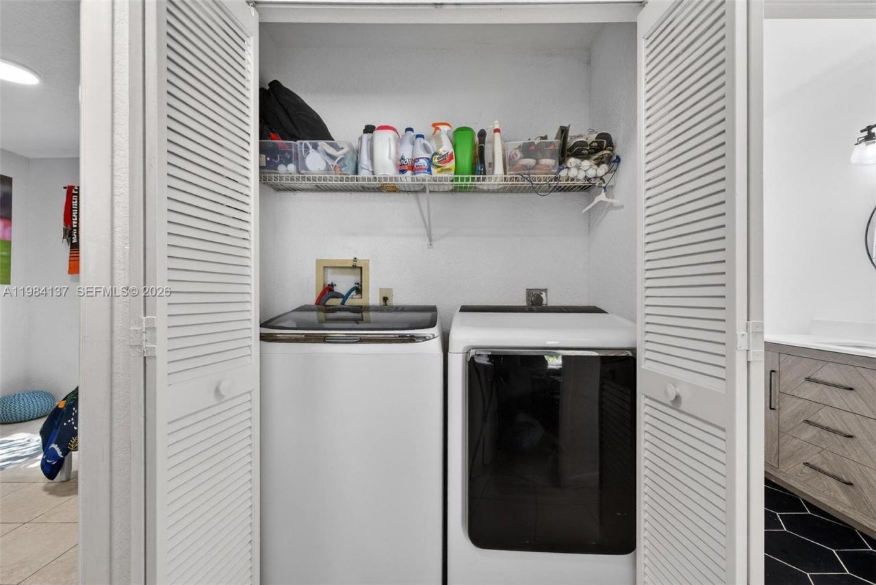 9756 SW 222nd St, Cutler Bay, FL 33190 Photo