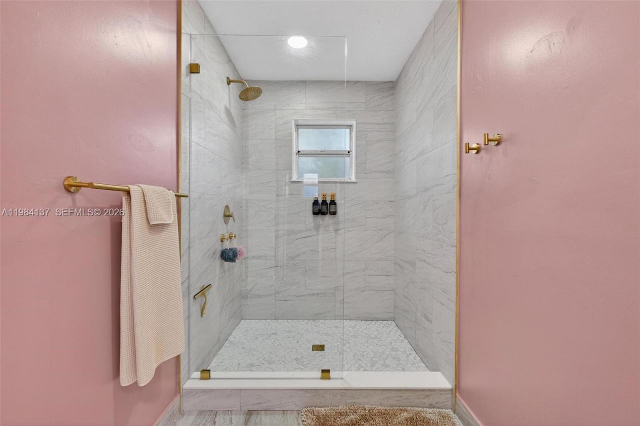 9756 SW 222nd St, Cutler Bay, FL 33190 Photo