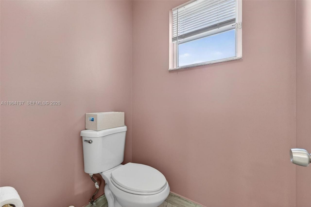 9756 SW 222nd St, Cutler Bay, FL 33190 Photo