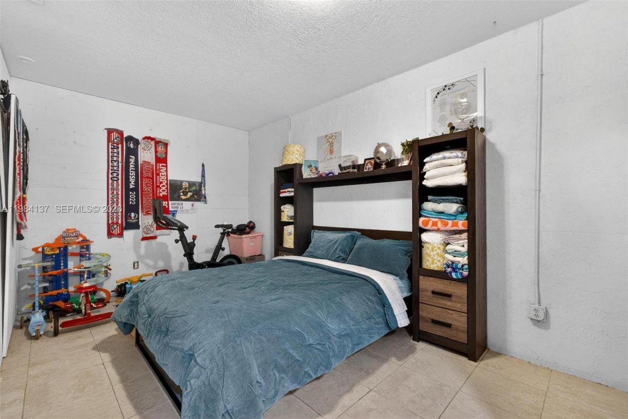 9756 SW 222nd St, Cutler Bay, FL 33190 Photo