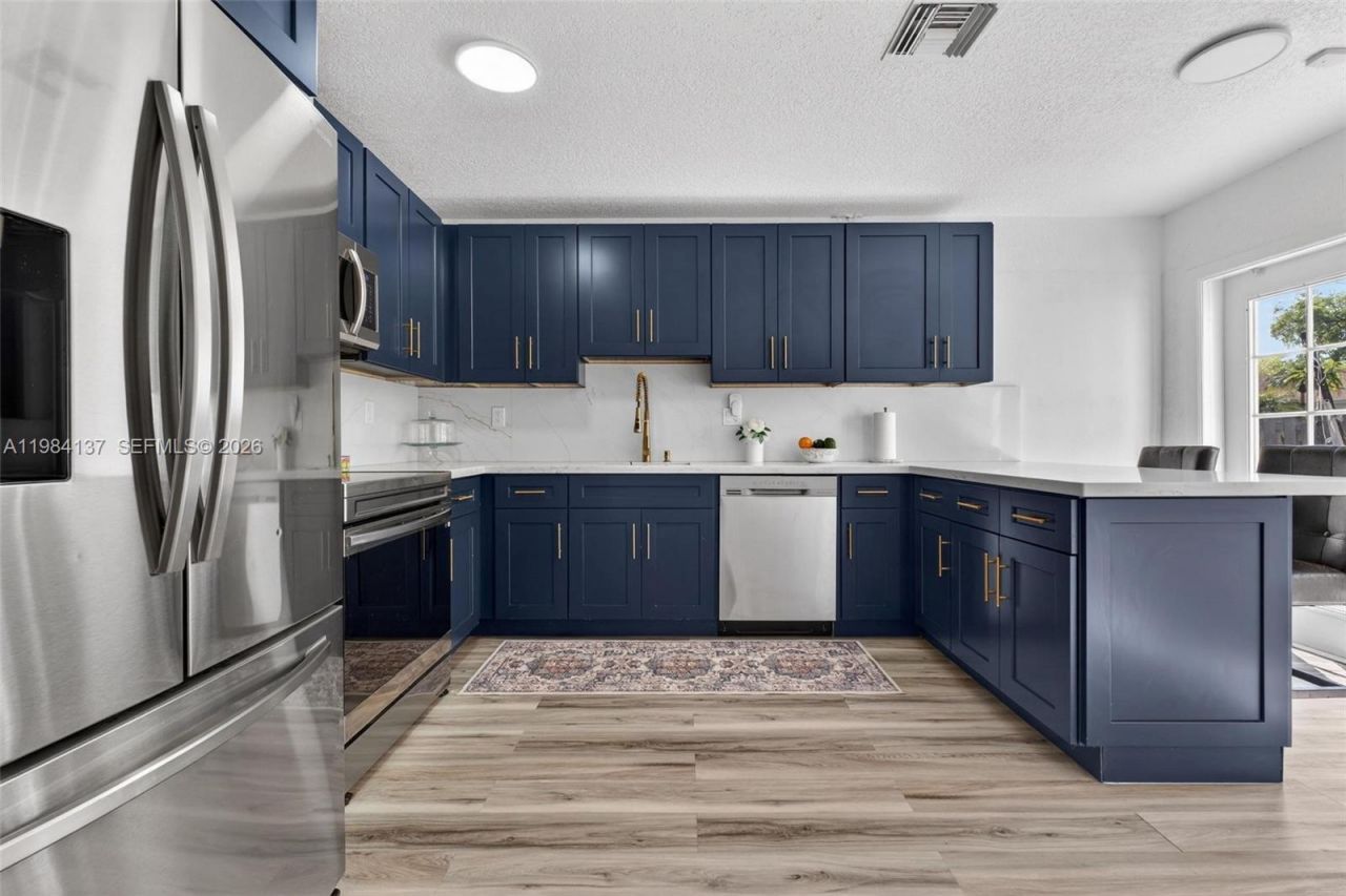 9756 SW 222nd St, Cutler Bay, FL 33190 Photo