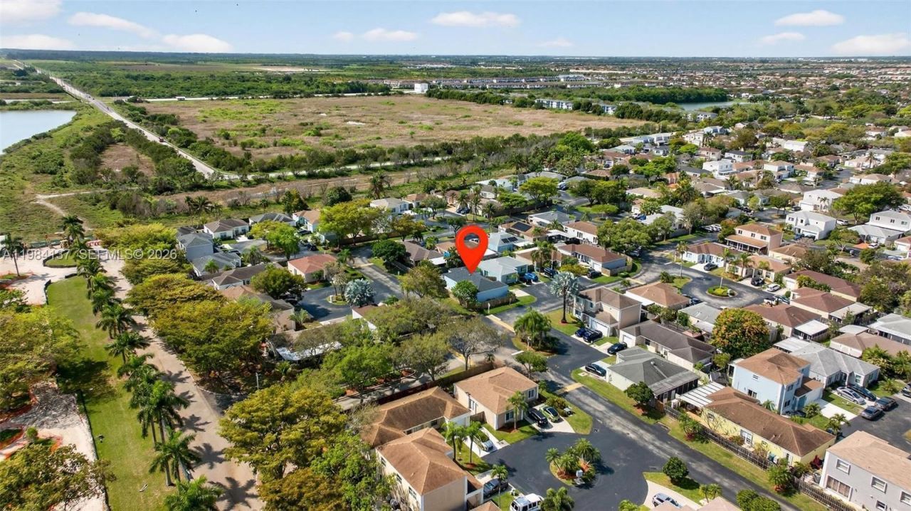 9756 SW 222nd St, Cutler Bay, FL 33190 Photo