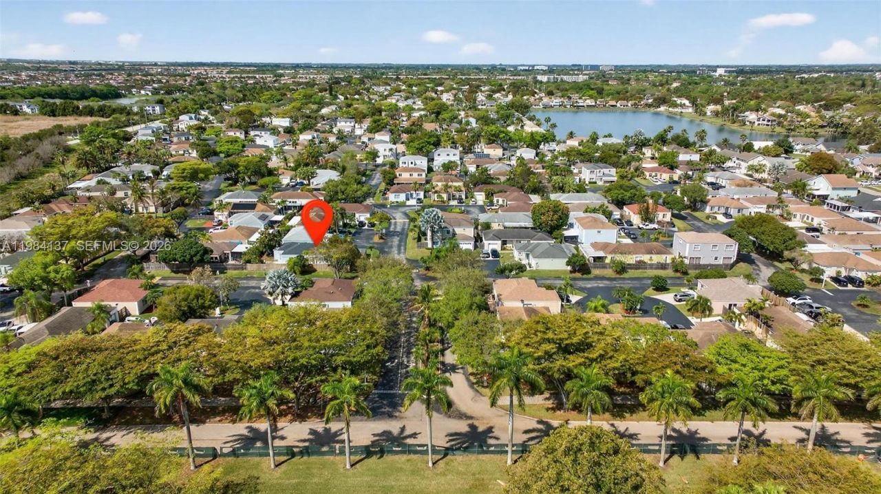 9756 SW 222nd St, Cutler Bay, FL 33190 Photo