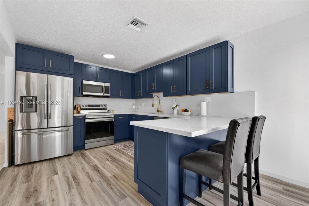 9756 SW 222nd St, Cutler Bay, FL 33190 Photo