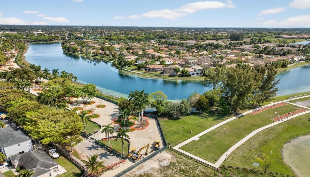 9756 SW 222nd St, Cutler Bay, FL 33190 Photo