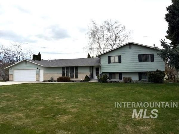931 Sherman Way, Nampa, ID 83686