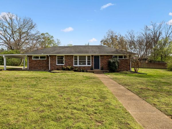 5020 Trousdale Dr, Nashville, TN 37220