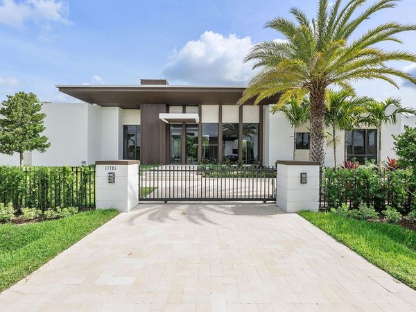 11781 NW 15th Street, Plantation, FL 33323