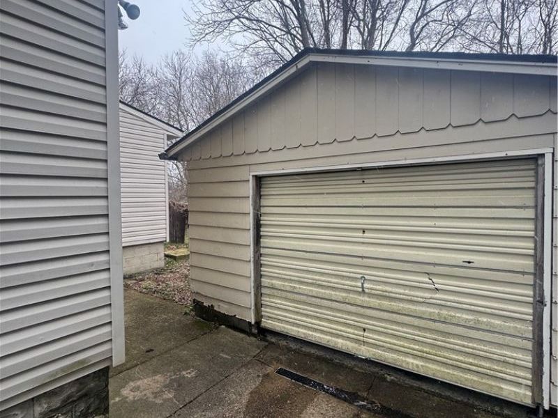 577 Rhodes Avenue, Akron, OH 44307 Photo 16