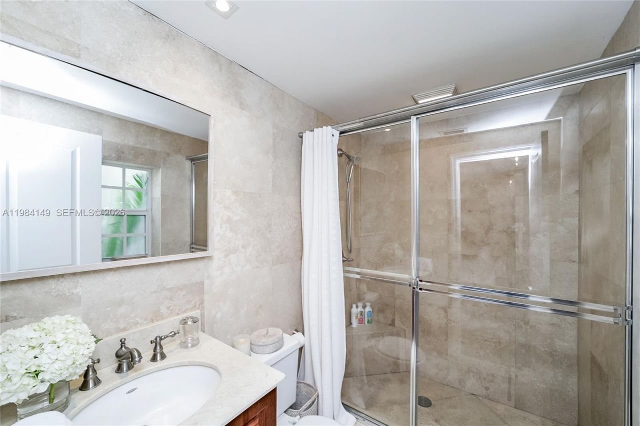 265-b Palm Ave, Miami Beach, FL 33139 Photo