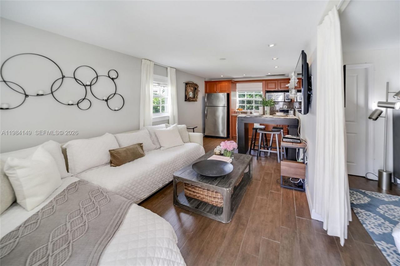 265-b Palm Ave, Miami Beach, FL 33139 Photo