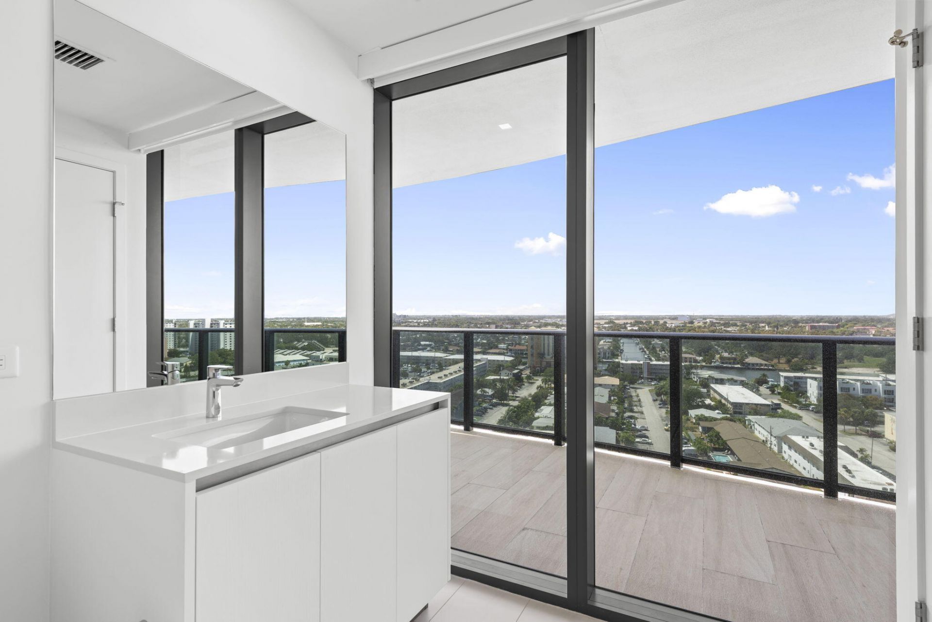 900 N Ocean Boulevard, Unit 1501, Pompano Beach, FL 33062 Photo