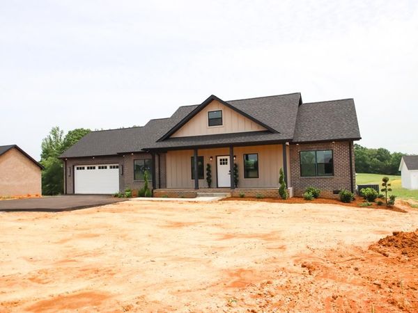 14193 Old Kentucky Road, Walling, TN 38587
