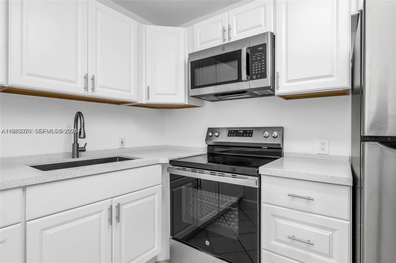 257 Fanshaw G, Unit 257, Boca Raton, FL 33434 Photo