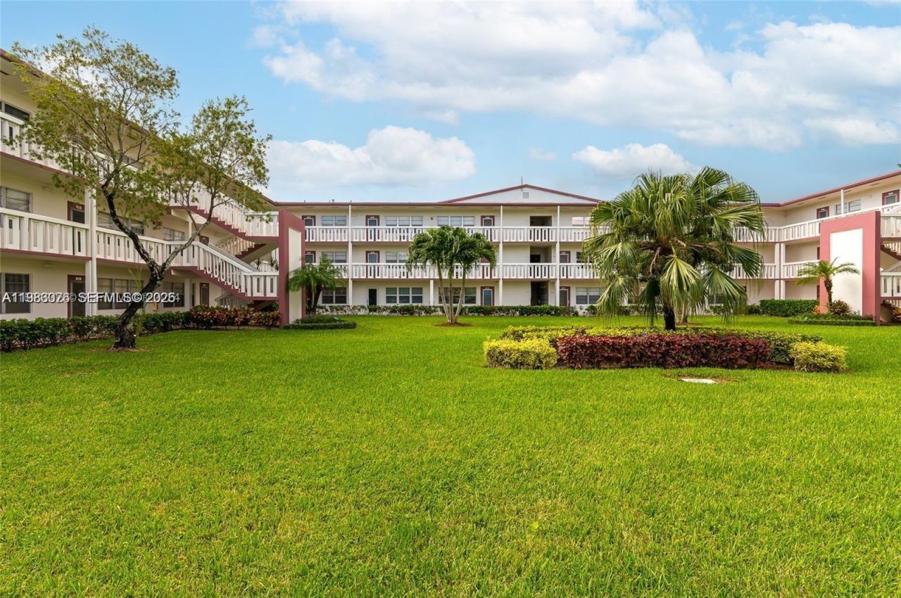 257 Fanshaw G, Unit 257, Boca Raton, FL 33434 Photo