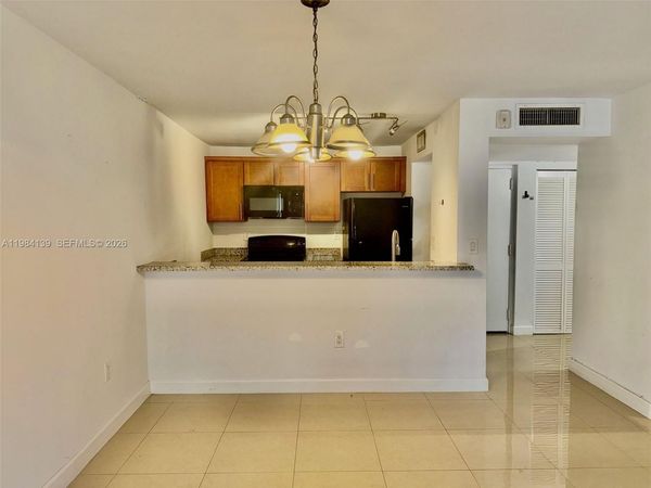 10700 SW 108th Ave, Unit C209, Miami, FL 33176