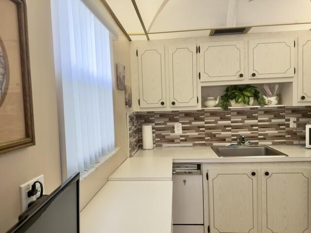 20 Valencia, Delray Beach, FL 33446 Photo