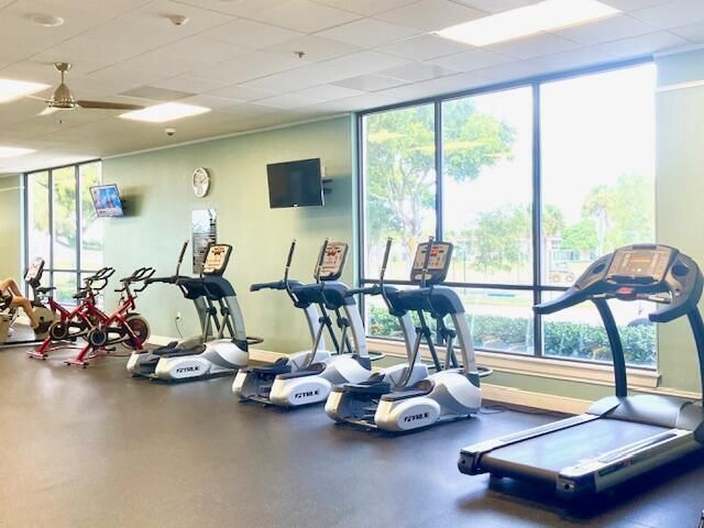 20 Valencia, Delray Beach, FL 33446 Photo