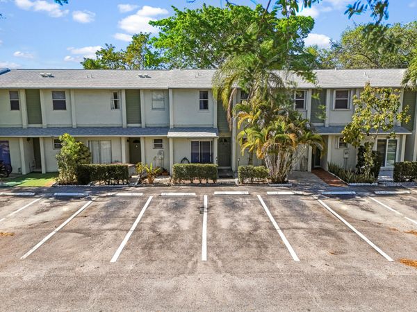 789 Crystal Lake Drive, Unit 789, Deerfield Beach, FL 33064