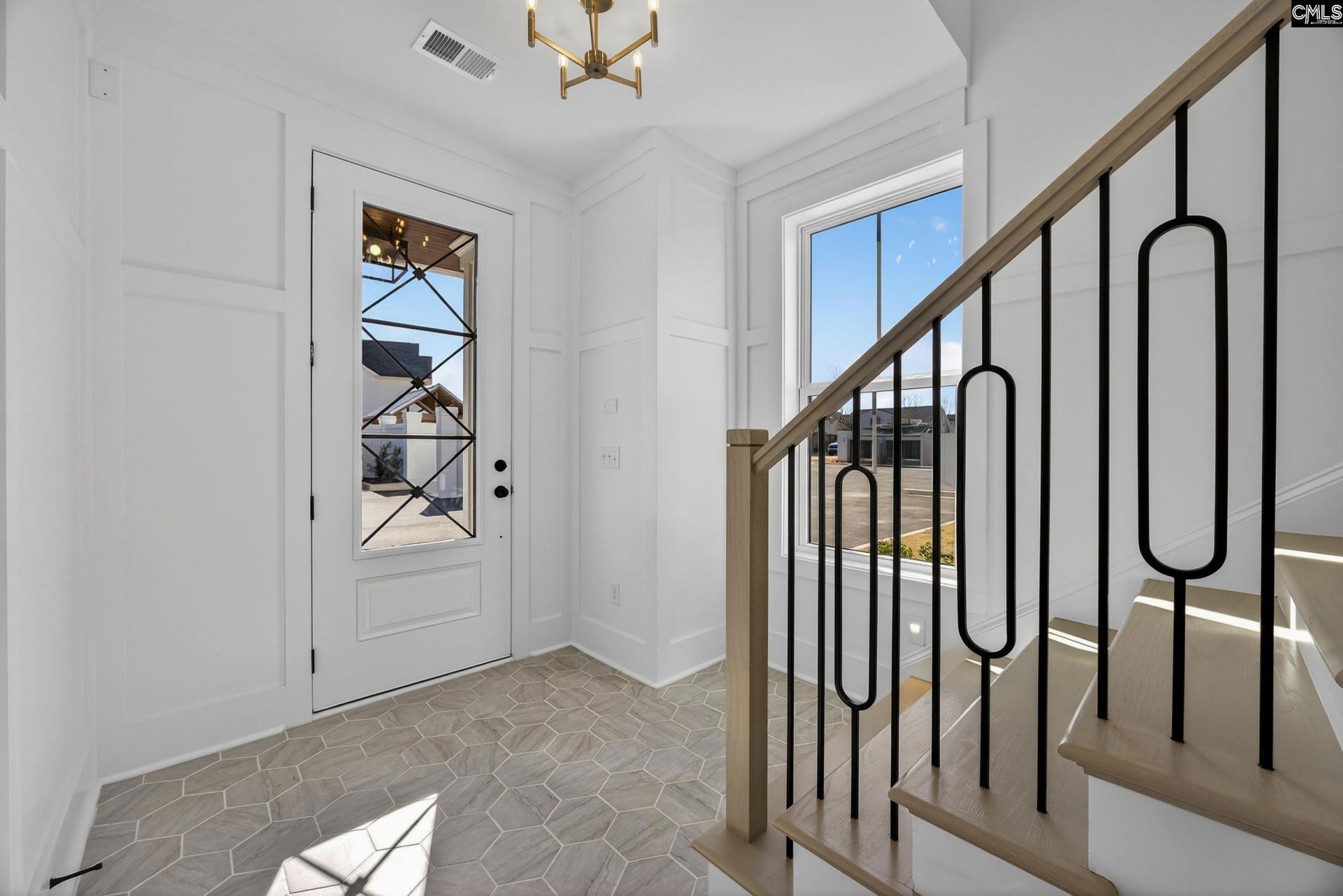 1318 Long Grove Way  Photo 9