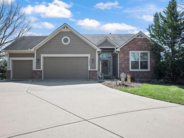 15917 E 29th Street Court, Independence, MO 64055