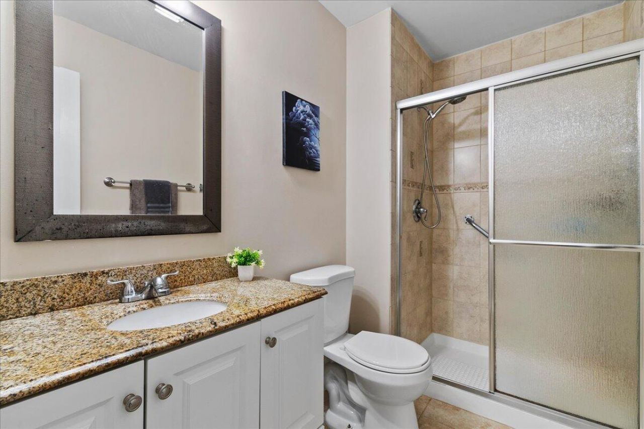 162 Lake Susan Lane, West Palm Beach, FL 33411 Photo