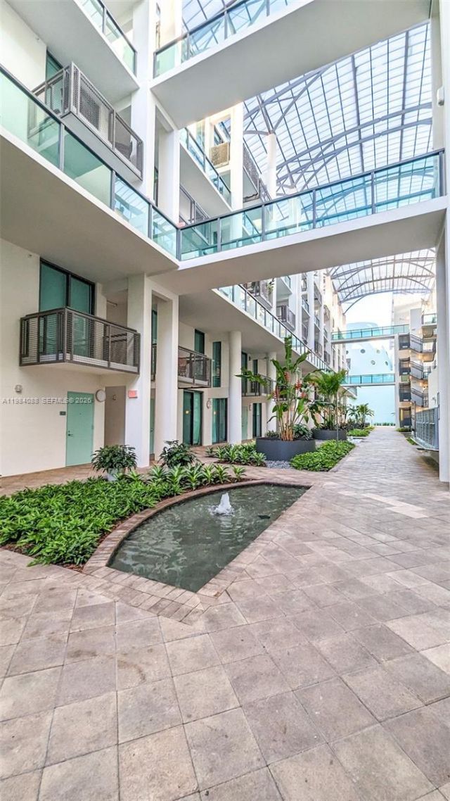 6000 Collins Ave , Unit 111, Miami Beach, FL 33140 Photo