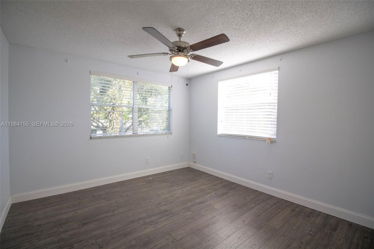 4844 Grapevine Way , Davie, FL 33331 Photo