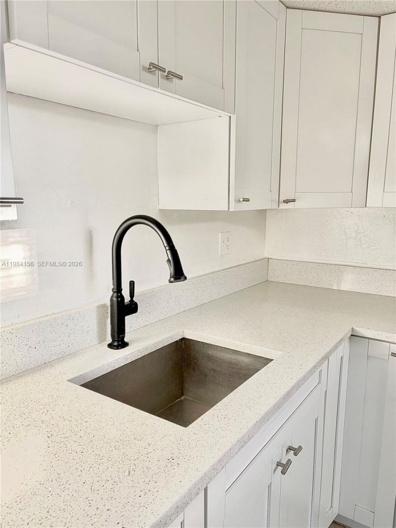 1477 SW 24th Ct, Unit 6, Fort Lauderdale, FL 33311 Photo