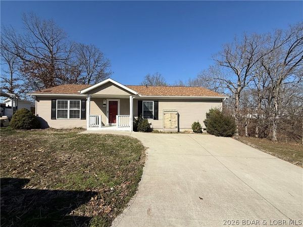 112 Adams Dr Drive , Laurie, MO 65037