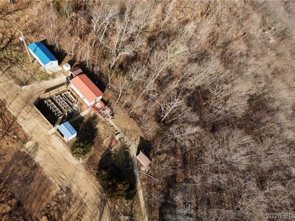 8935 Mini Farm Drive, Gravois Mills, MO 65037