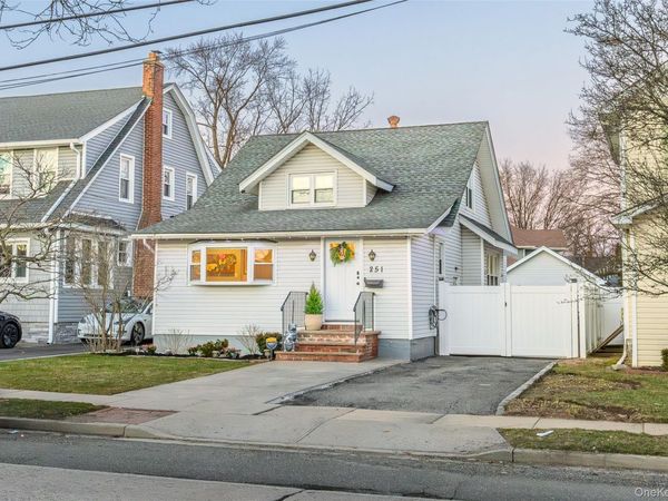 251 Forest Avenue, Lynbrook, NY 11563