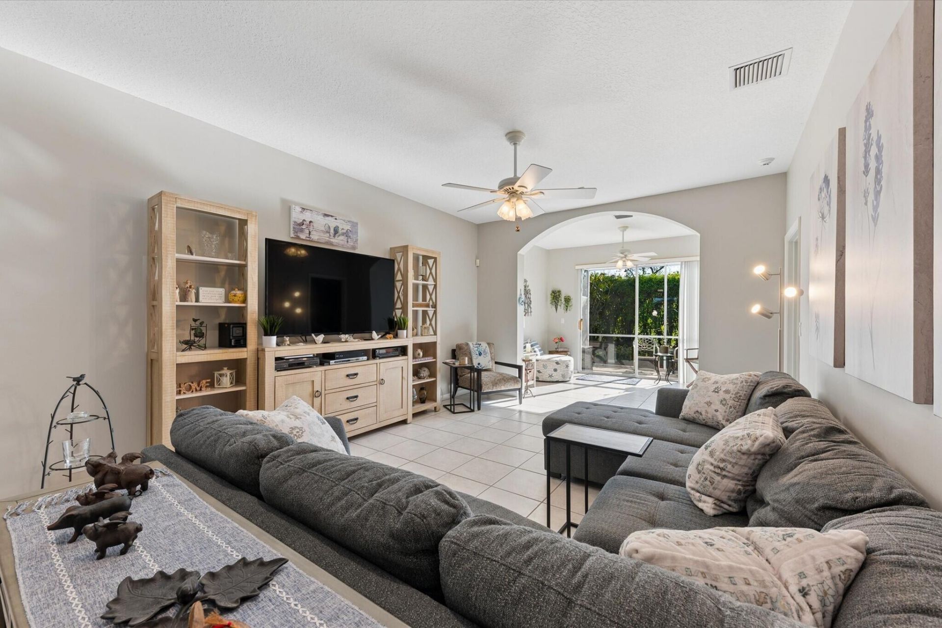 10760 Royal Caribbean Circle, Boynton Beach, FL 33437 Photo