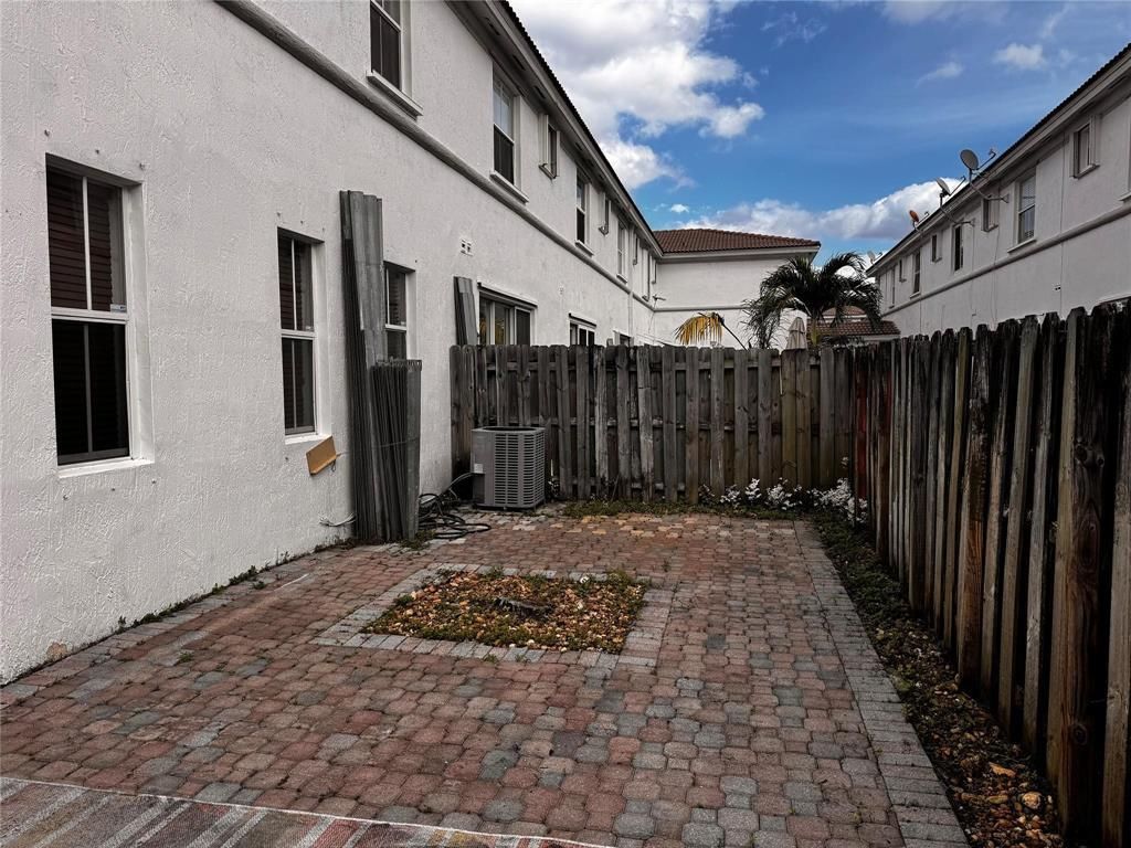 15746 SW 41st Street, Miramar, FL 33027 Photo