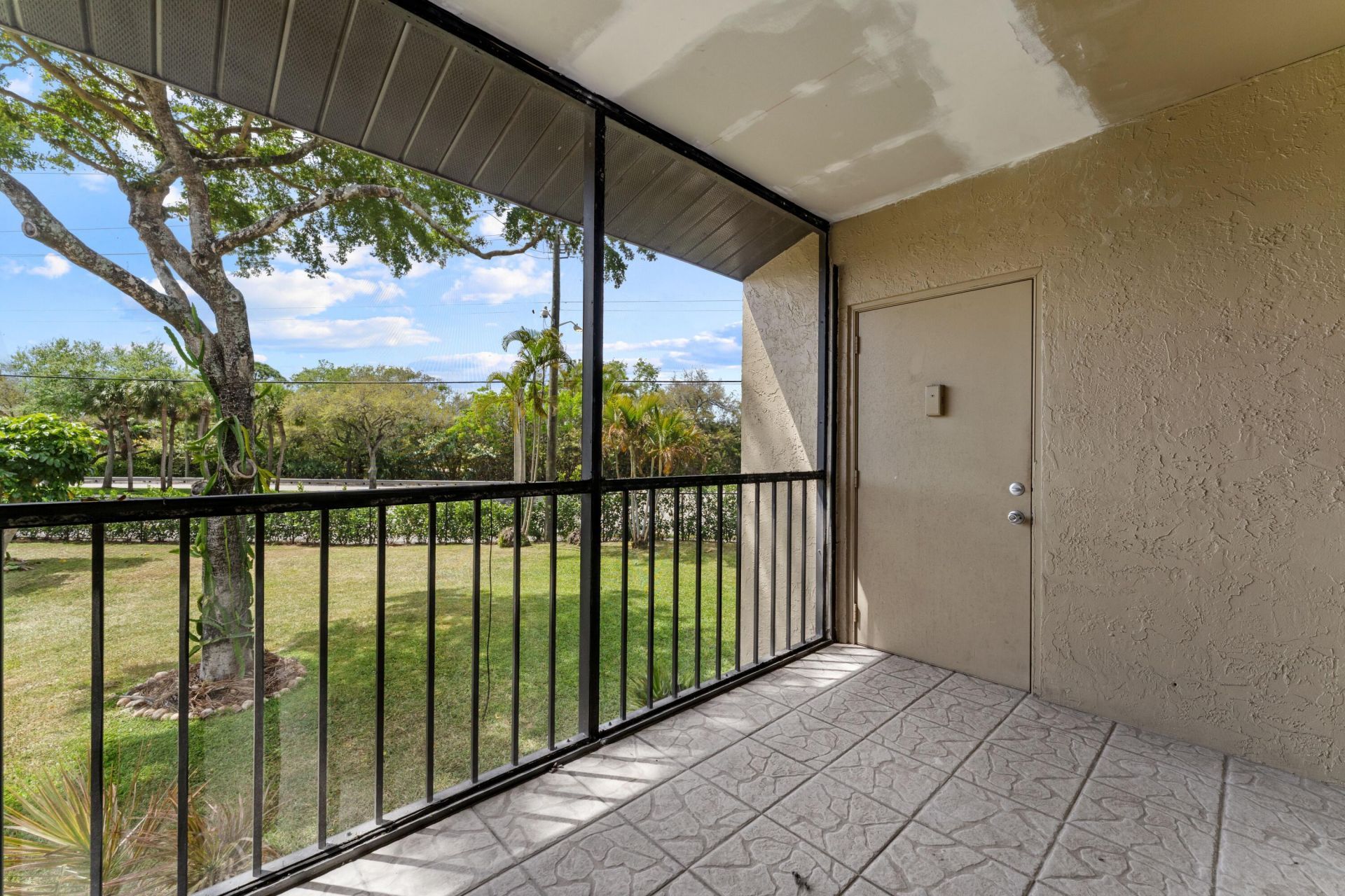 516 Shady Pine Way, Unit B2, Greenacres, FL 33415 Photo