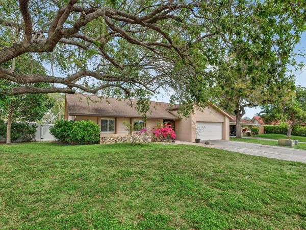 3943 NW 21 Street, Coconut Creek, FL 33066