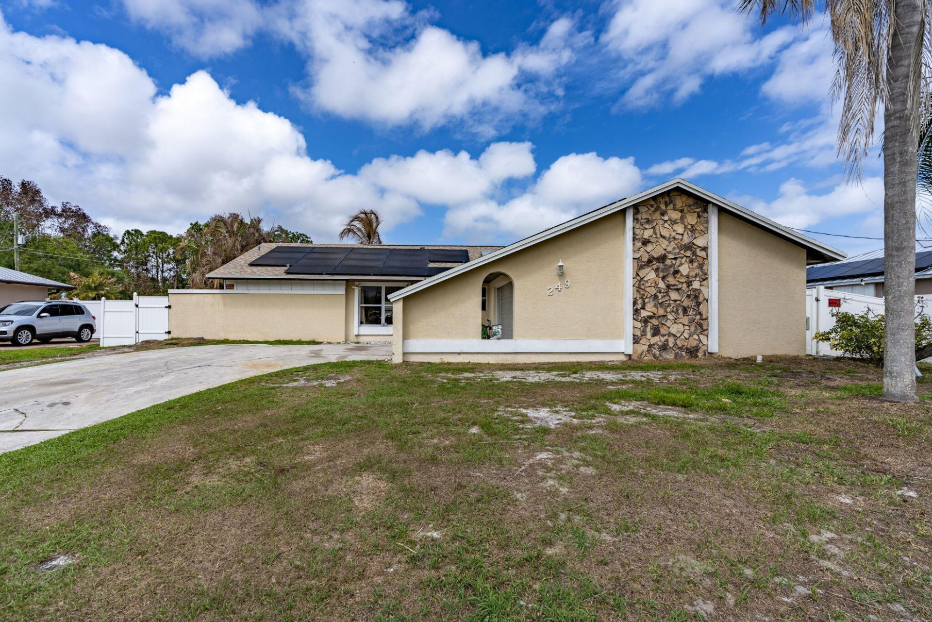 249 NW Goldcoast Avenue, Port Saint Lucie, FL 34983 Photo