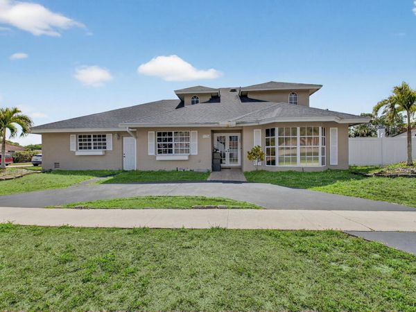 21724 Little Bear Way, Boca Raton, FL 33428