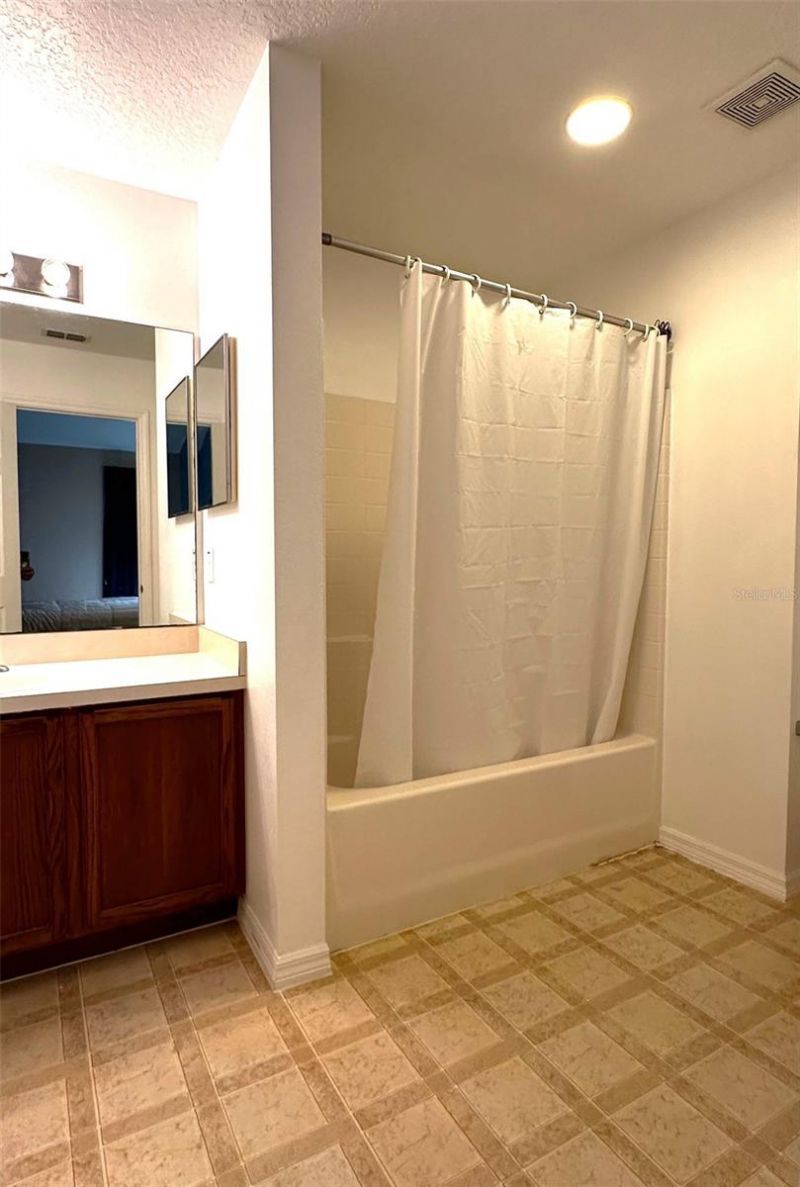 1264 N Fairway Drive , Apopka, FL 32712 Photo